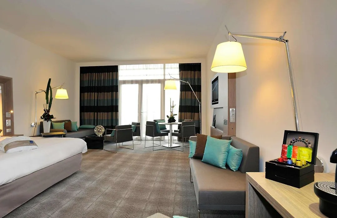 Novotel Avignon Centre-1