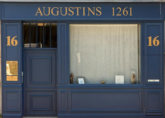 La Maison Des Augustins 4 Stars Spa Et Fitness Aviñón
